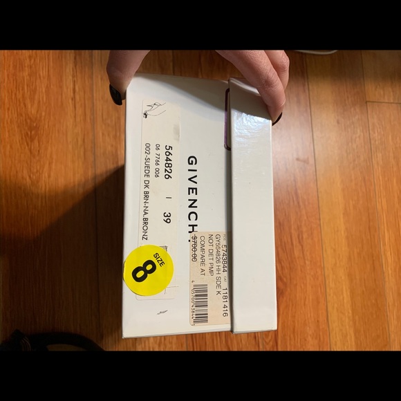 Authentic Givenchy Suede Pumps - Picture 10 of 10